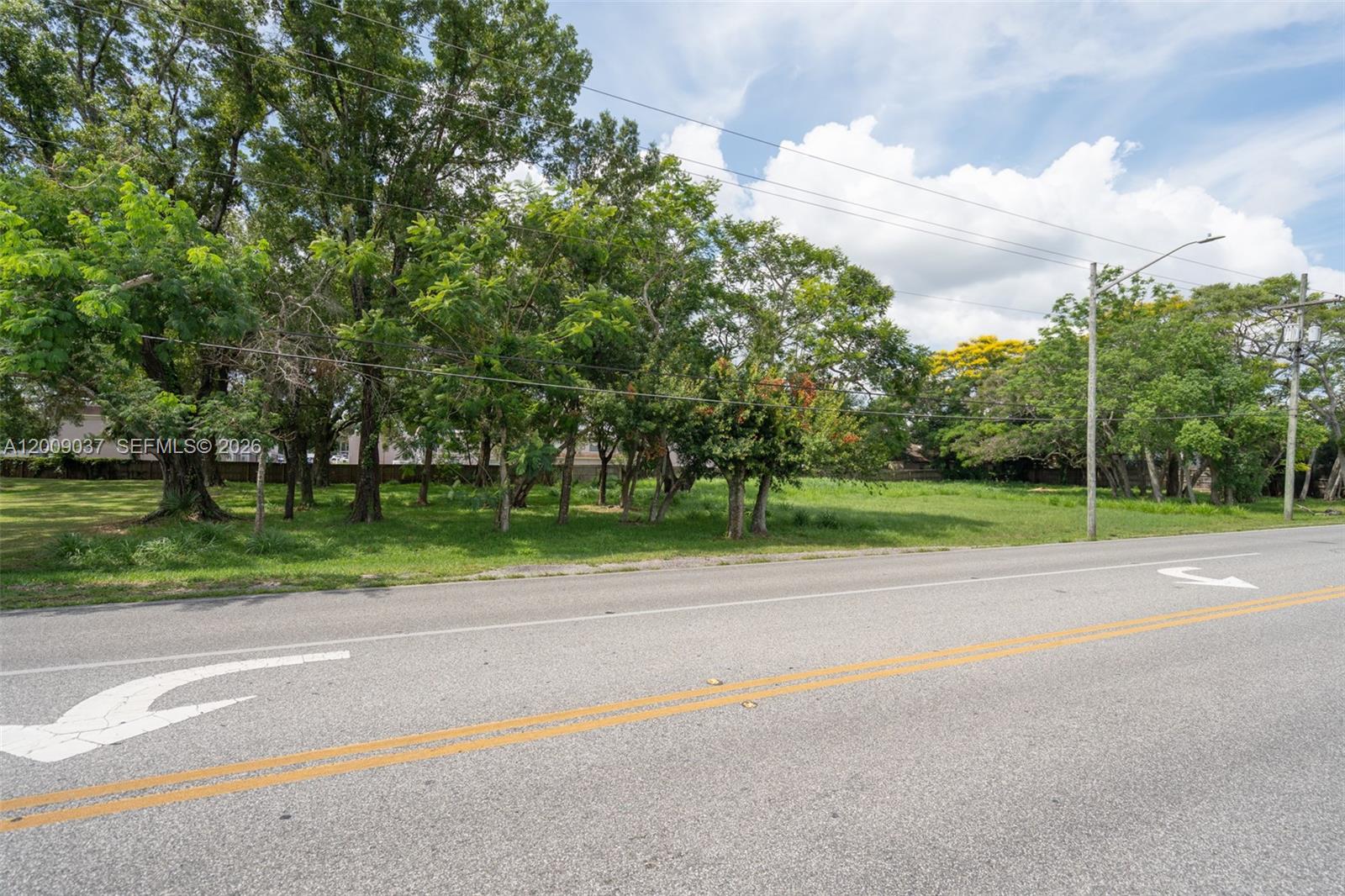 LAKE BARTON PARK - Land
