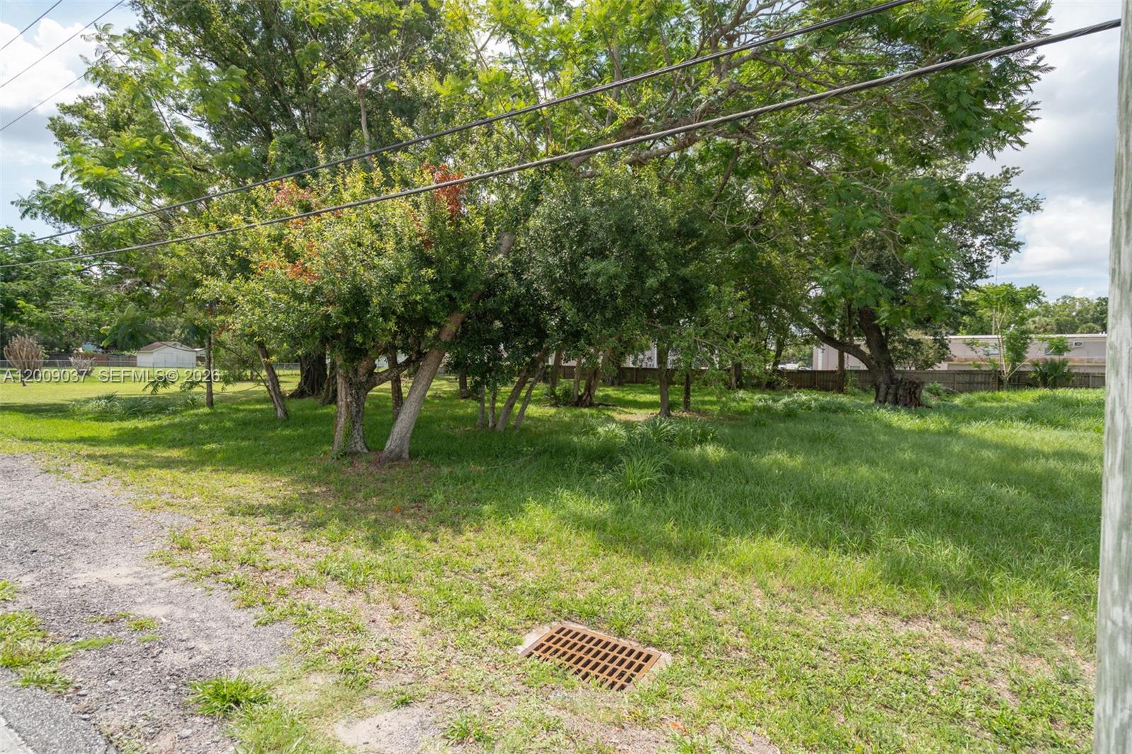 LAKE BARTON PARK - Land