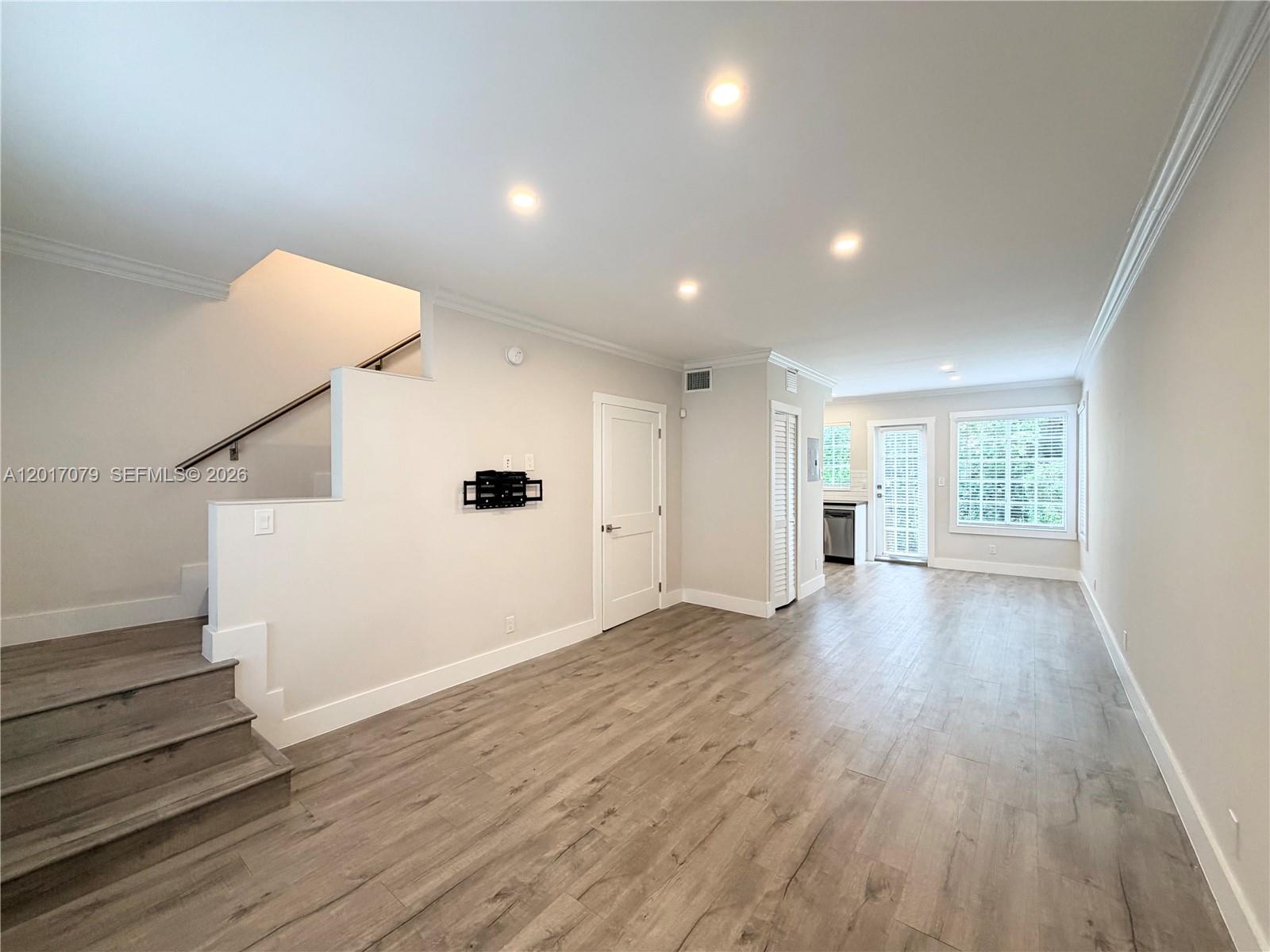 CORAL GABLESVILLAS CONDO - Residential Lease