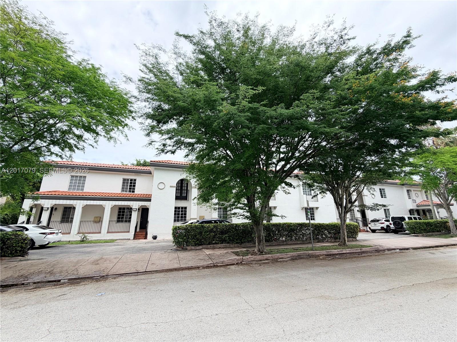 CORAL GABLESVILLAS CONDO - Residential Lease