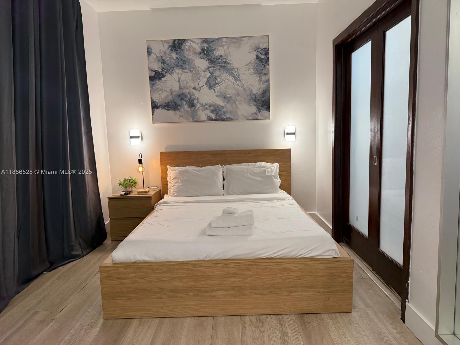 THE STRAND ON OCEAN DRIVE - Residential