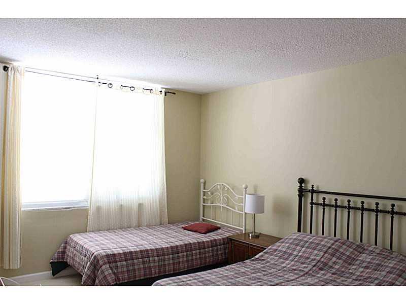 COMMODORE PLAZA CONDO - Residential Lease
