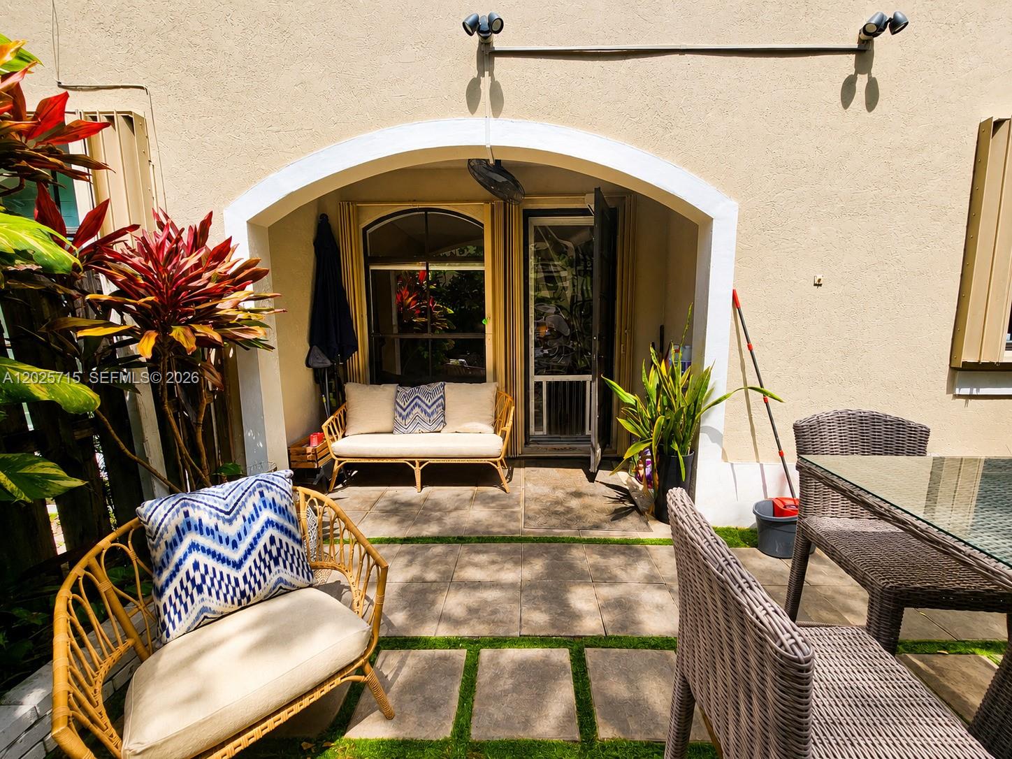 BEACON AT DORAL - Residential