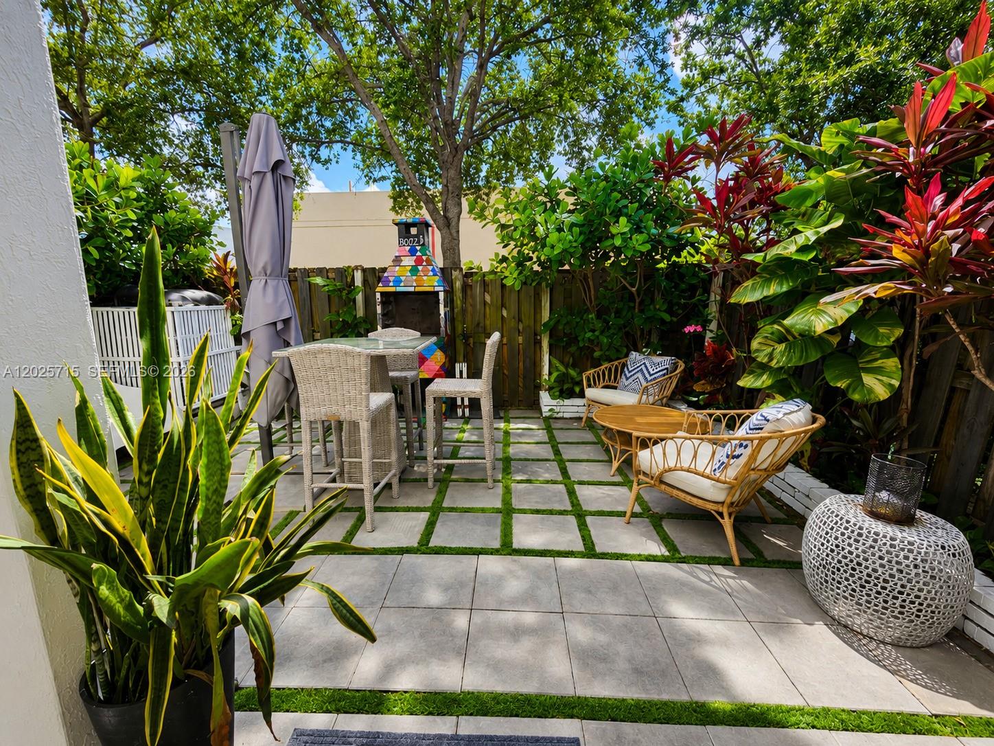 BEACON AT DORAL - Residential