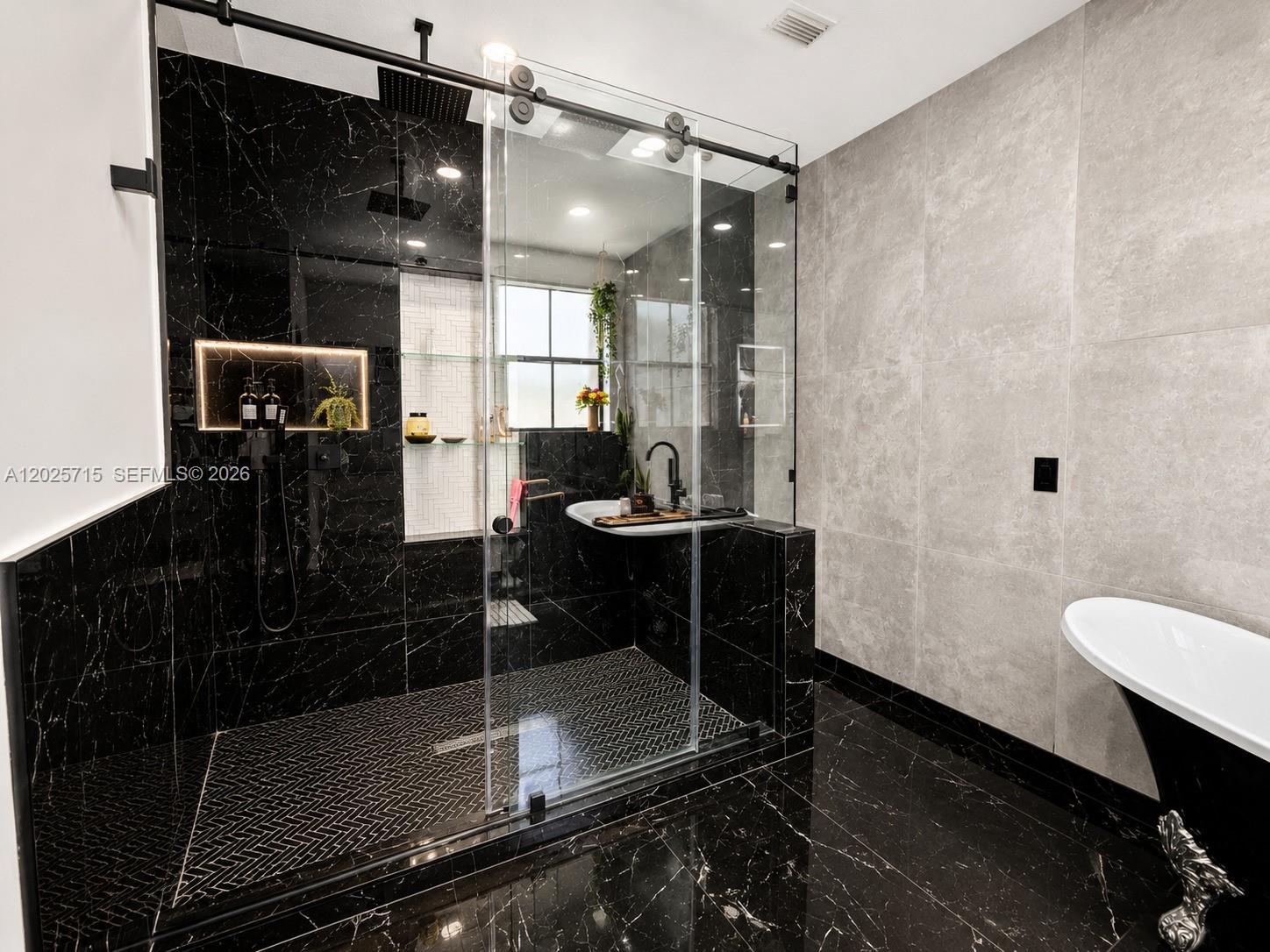 BEACON AT DORAL - Residential