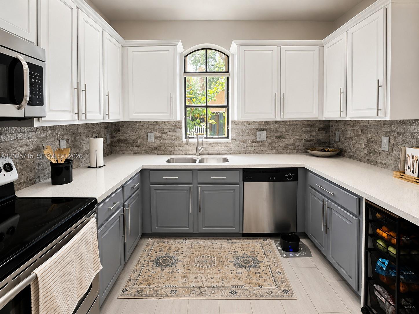 BEACON AT DORAL - Residential