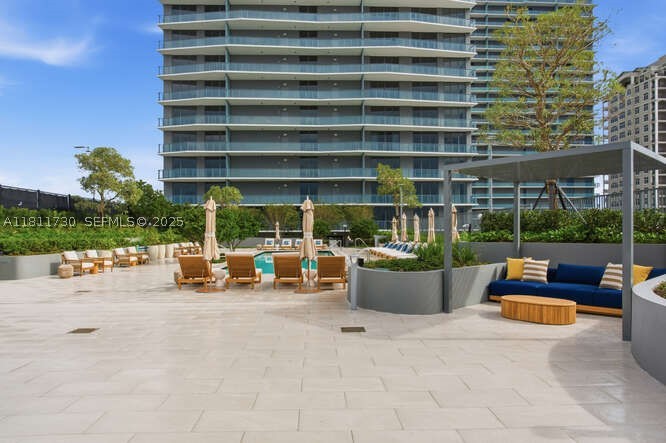 Bayshore Ysabella Condo - Residential