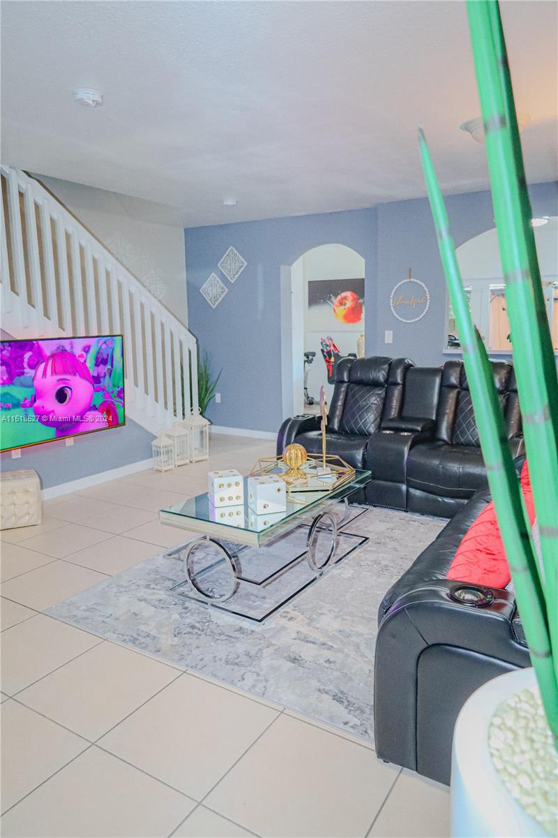 CAZADORES SUB SOUTH - Residential