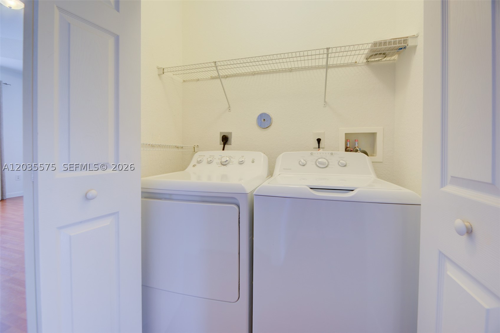 COURTS AT TUSCANY - Residential Lease