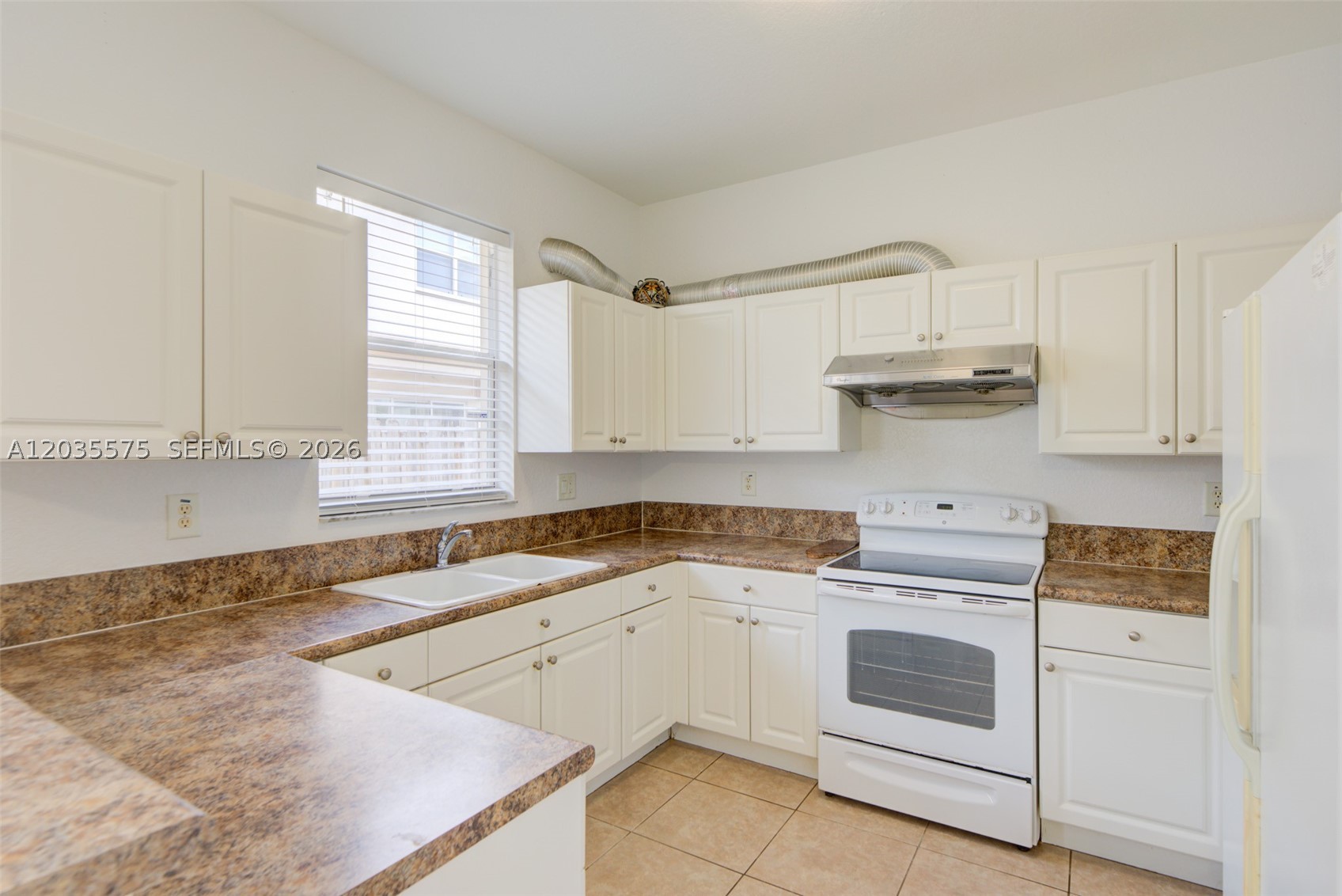 COURTS AT TUSCANY - Residential Lease