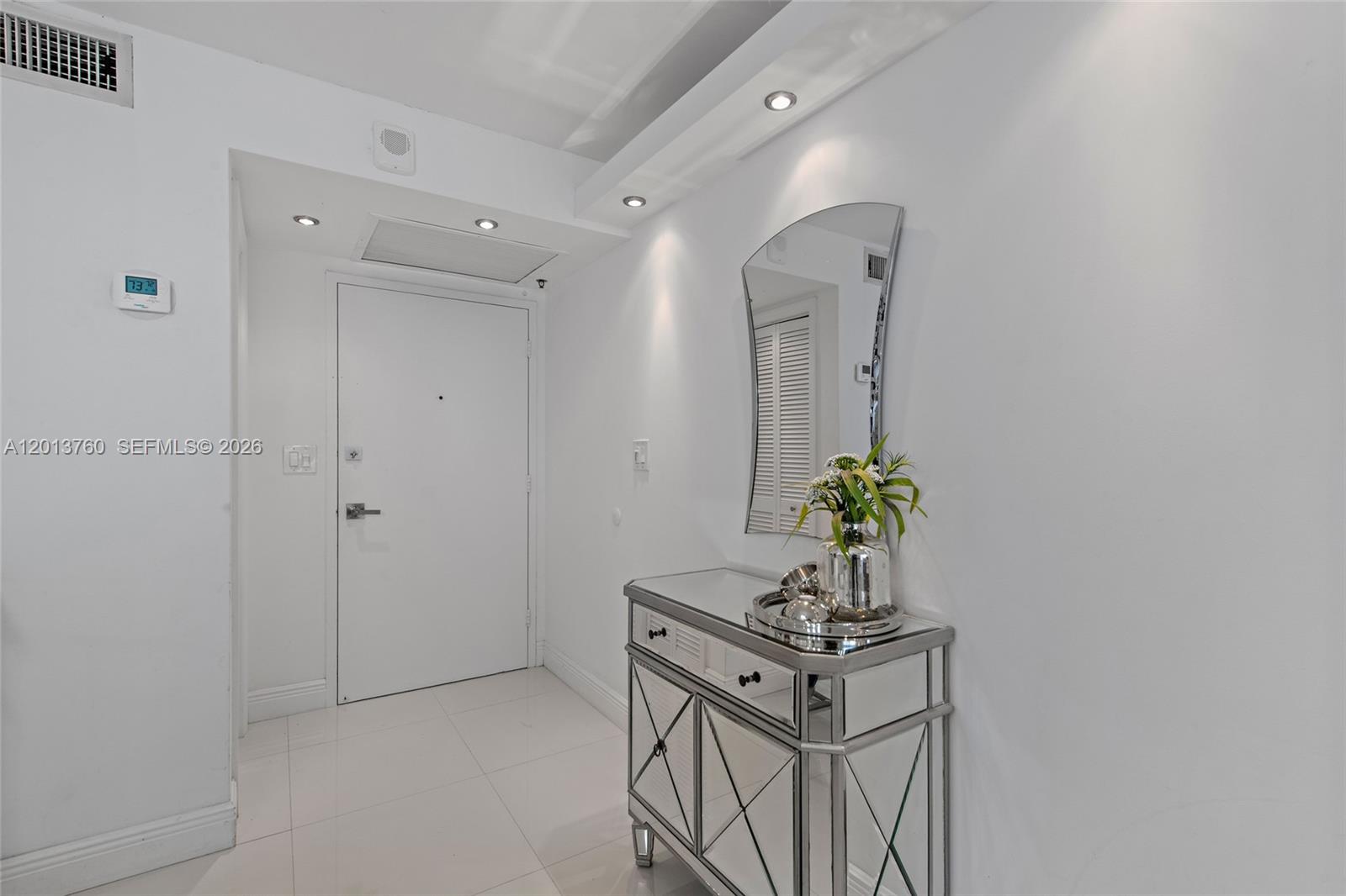 MAISON GRANDE CONDO - Residential
