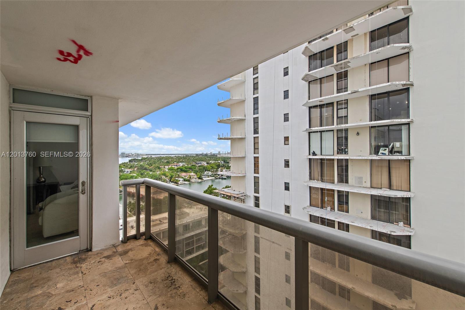 MAISON GRANDE CONDO - Residential