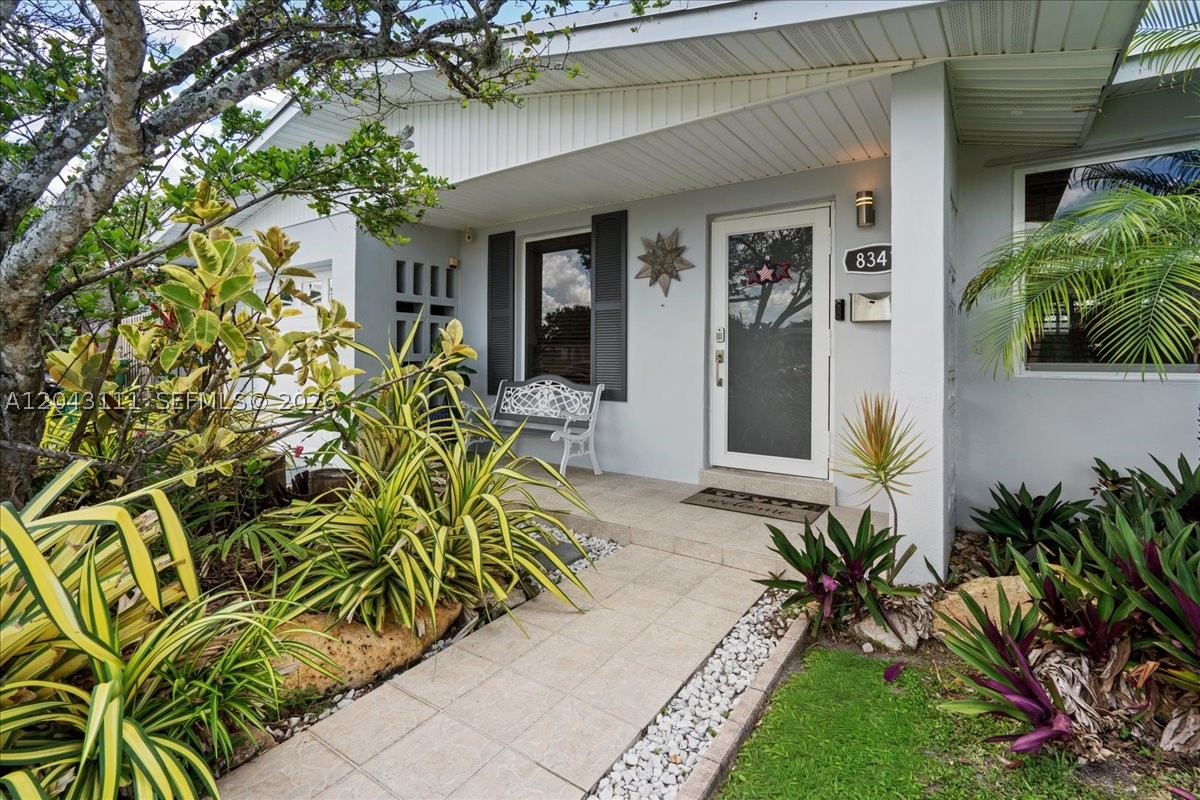 FONTAINEBLEAU GARDENS 1ST - Residential