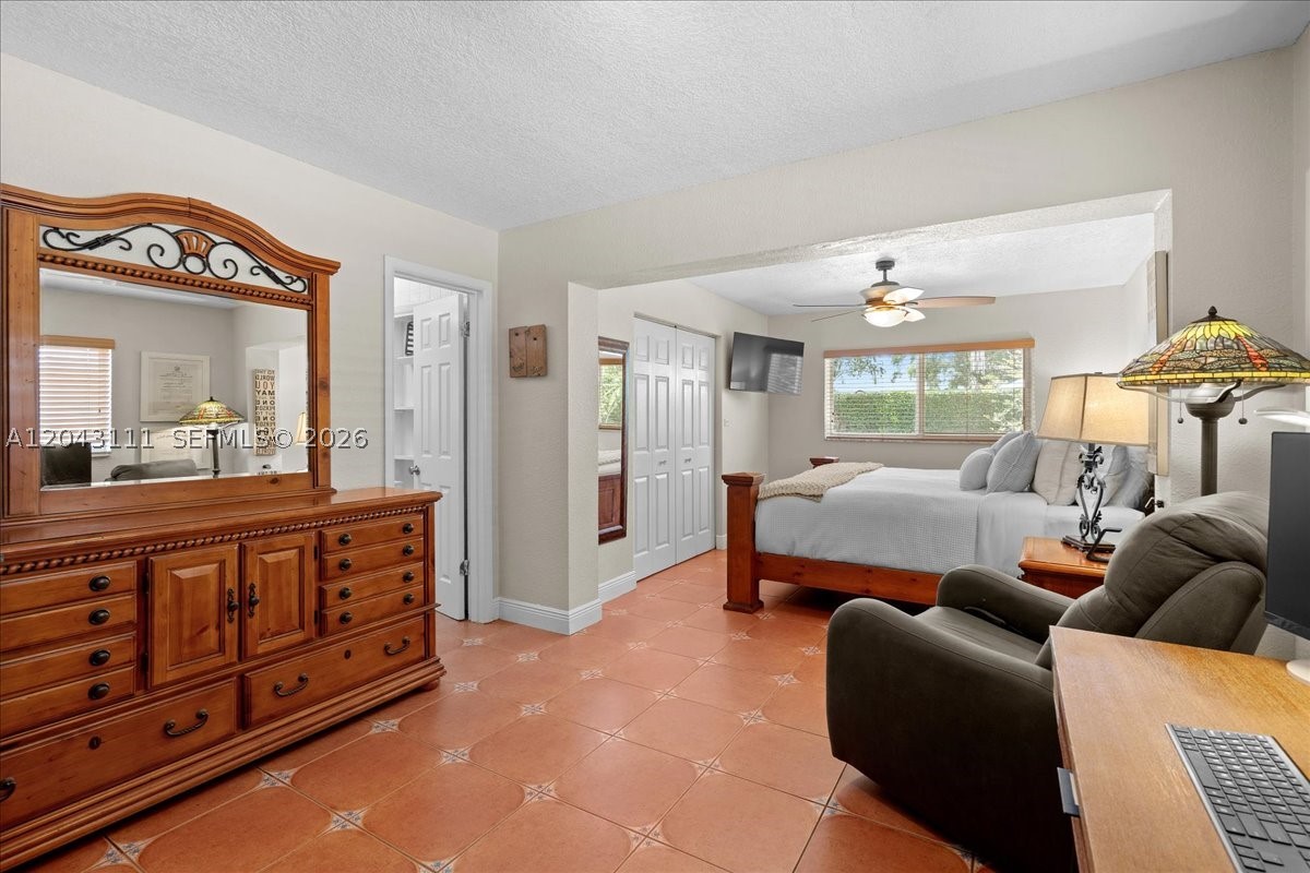 FONTAINEBLEAU GARDENS 1ST - Residential