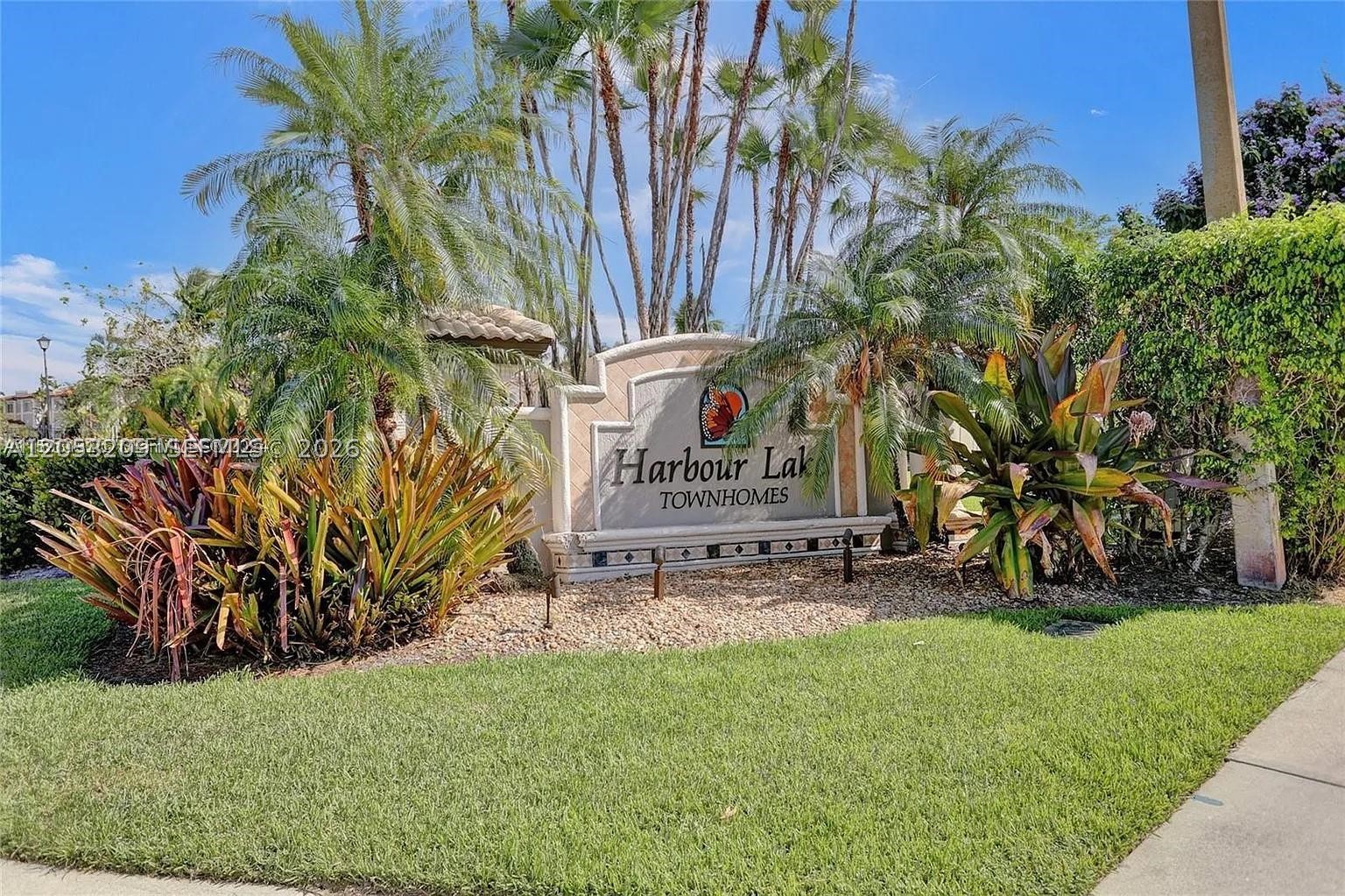 POD 14 AT MONARCH LAKES - Residential