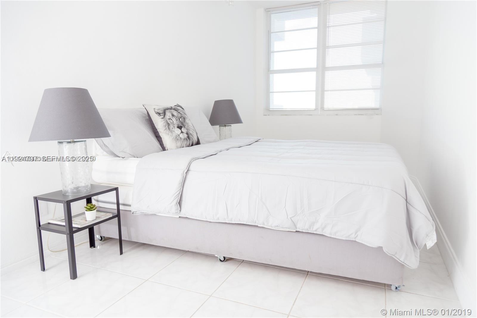 THE DECOPLAGE CONDO - Residential