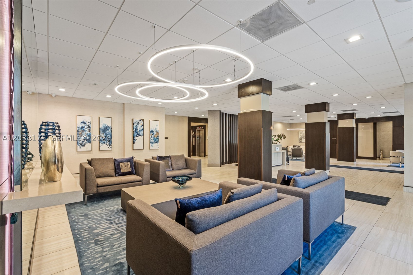GABLES WATERWAY TOWERS CO - Residential Lease