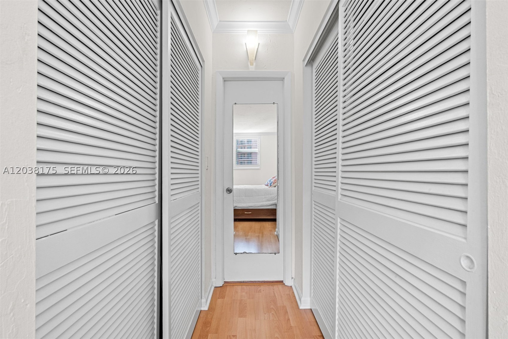 GABLES WATERWAY TOWERS CO - Residential Lease