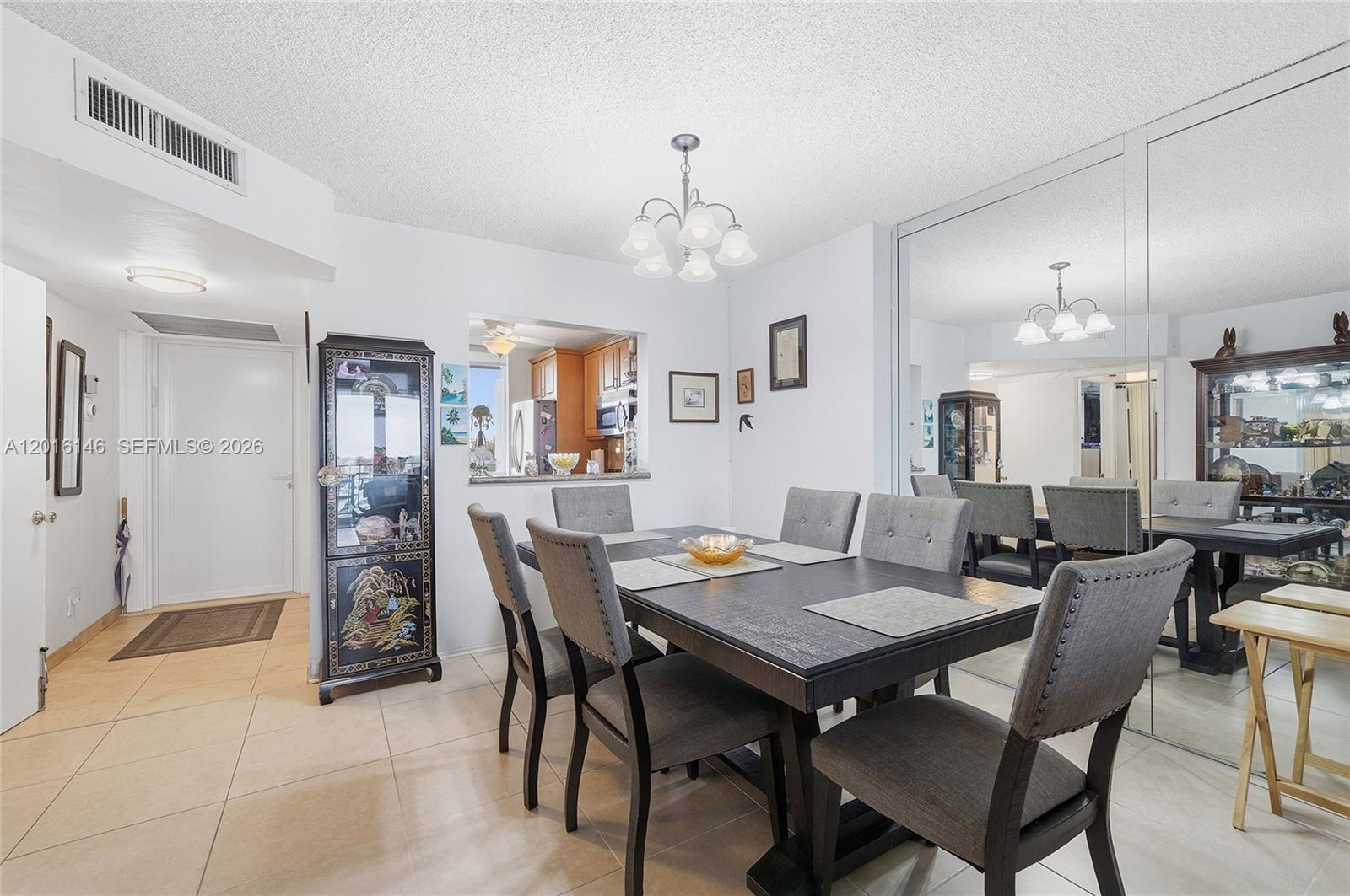 SILVER THATCH INTRACOASTA - Residential