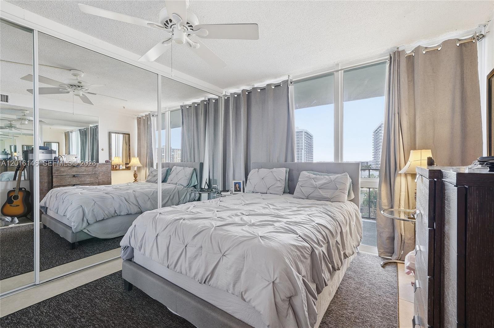 SILVER THATCH INTRACOASTA - Residential