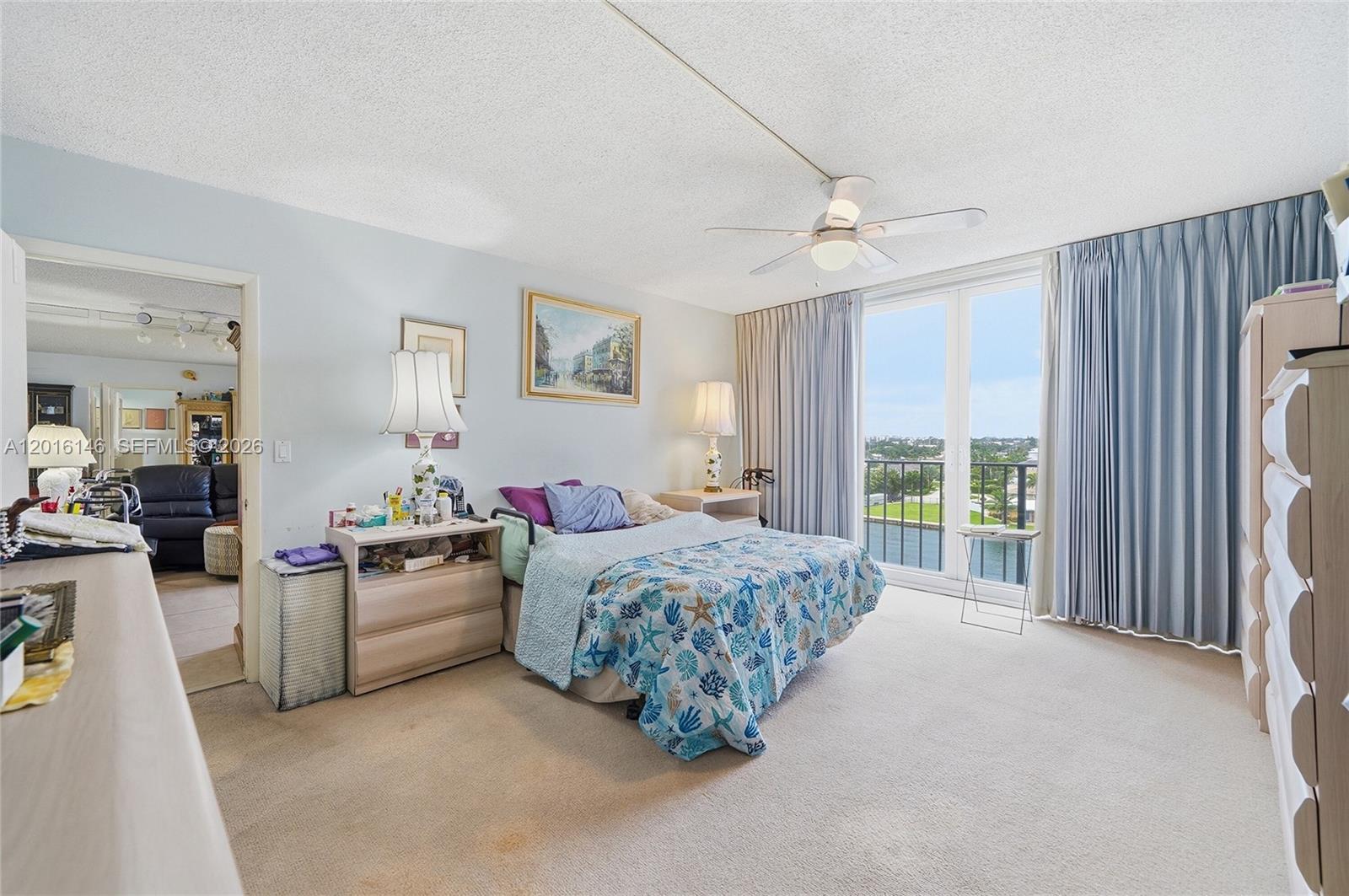 SILVER THATCH INTRACOASTA - Residential