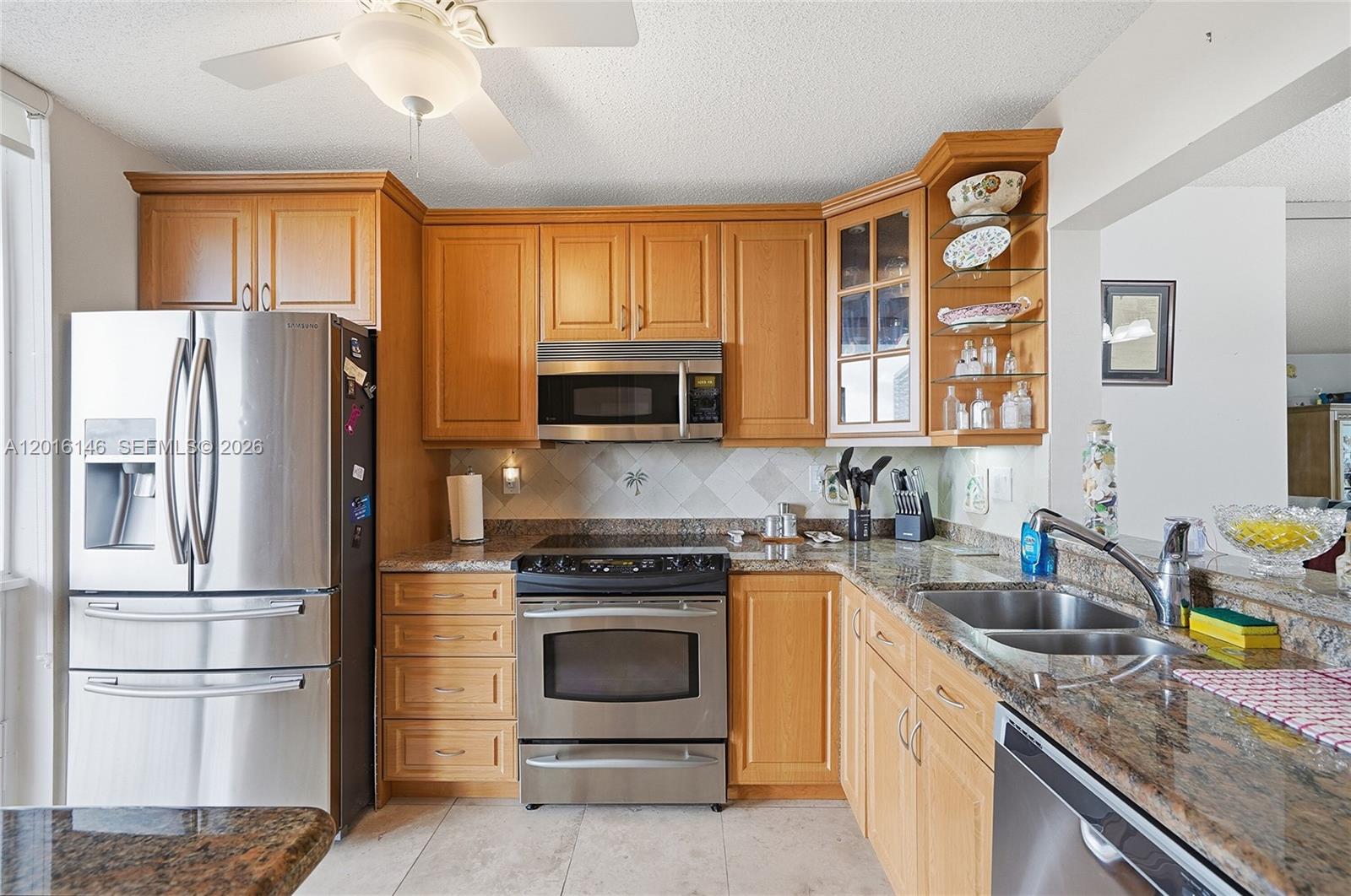 SILVER THATCH INTRACOASTA - Residential