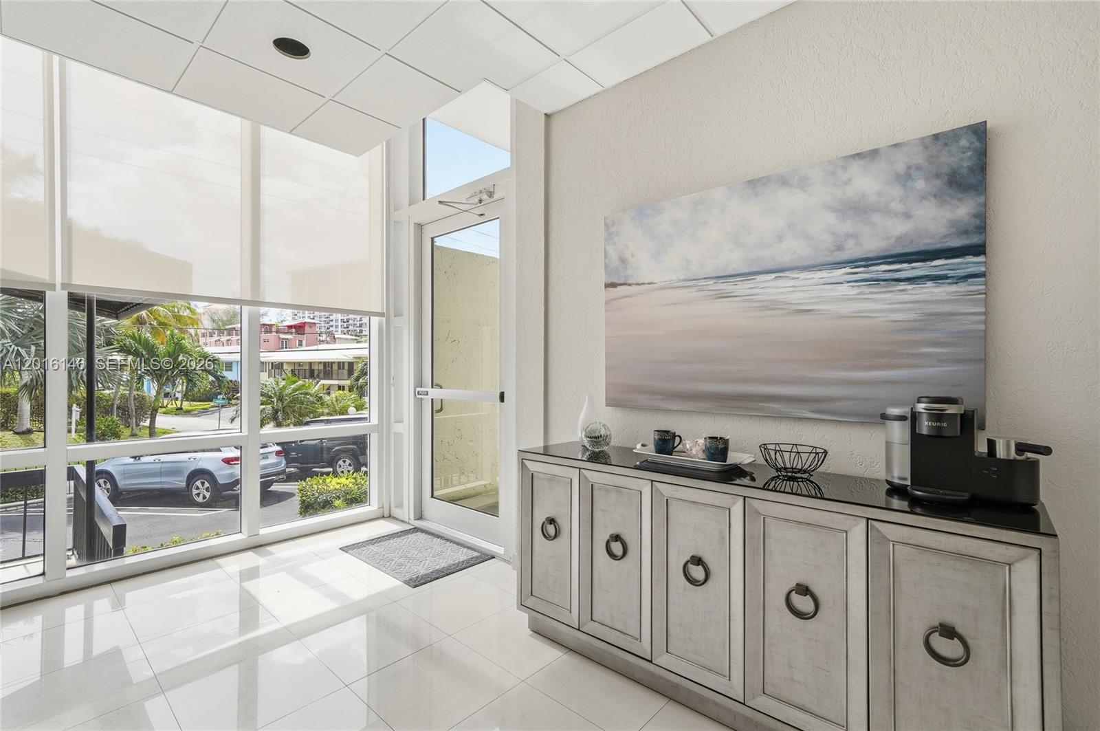 SILVER THATCH INTRACOASTA - Residential