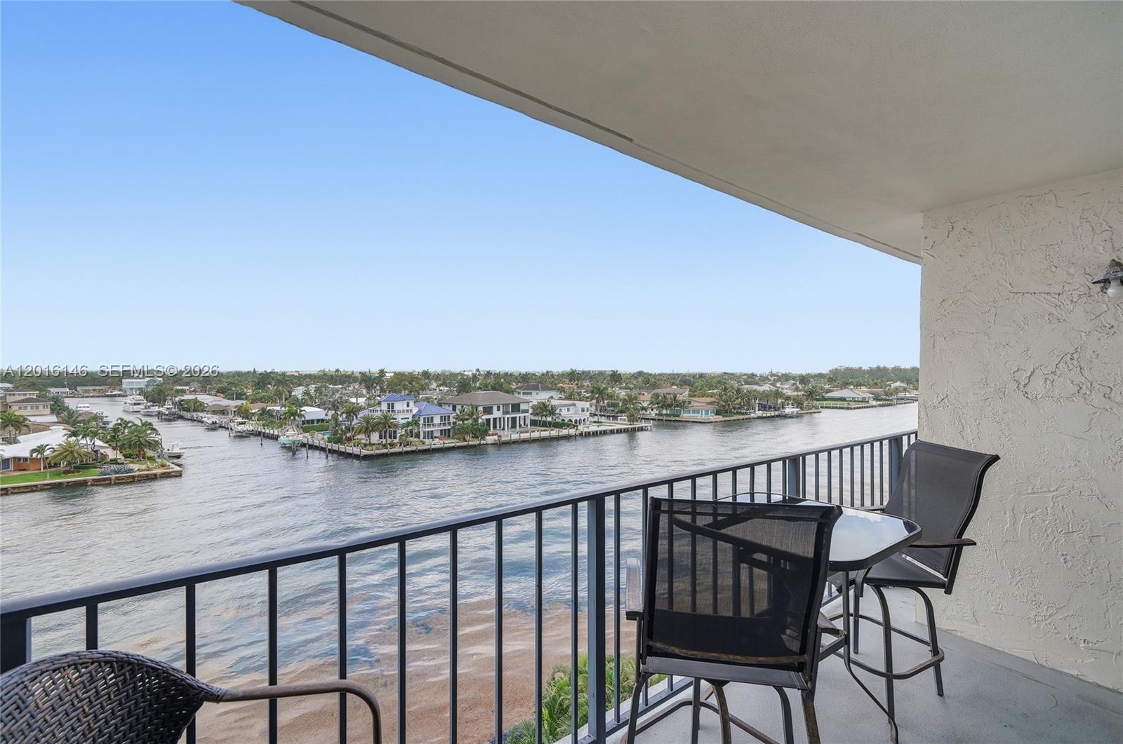 SILVER THATCH INTRACOASTA - Residential