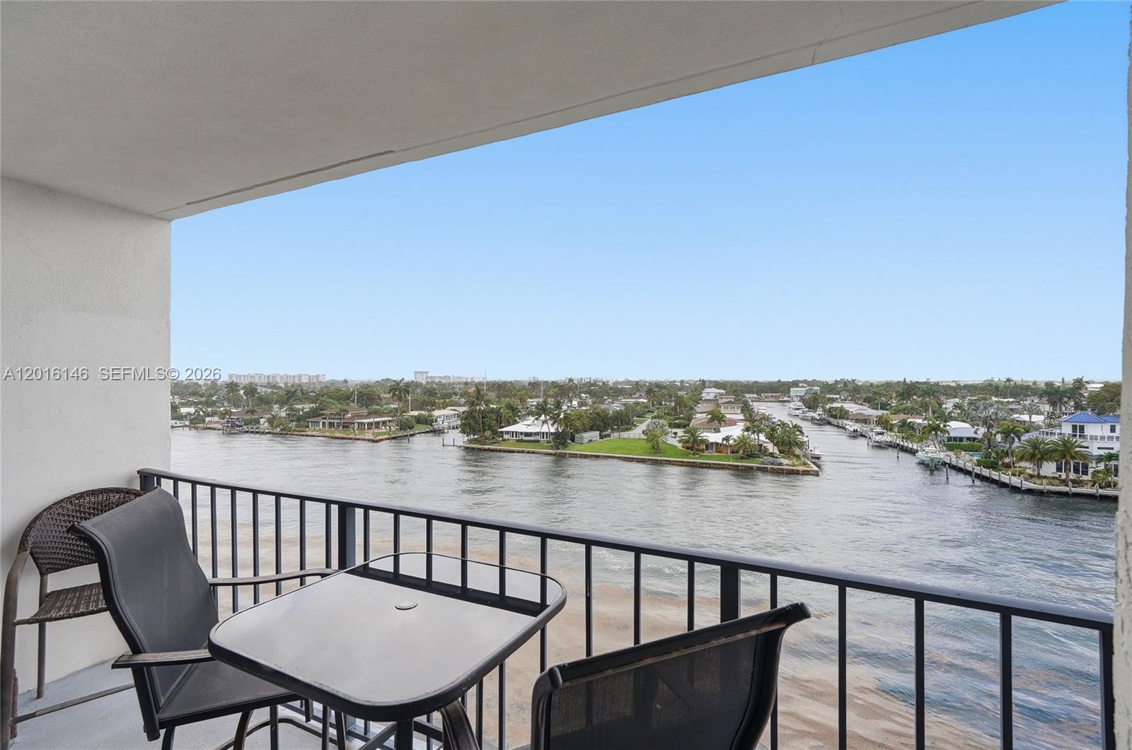 SILVER THATCH INTRACOASTA - Residential