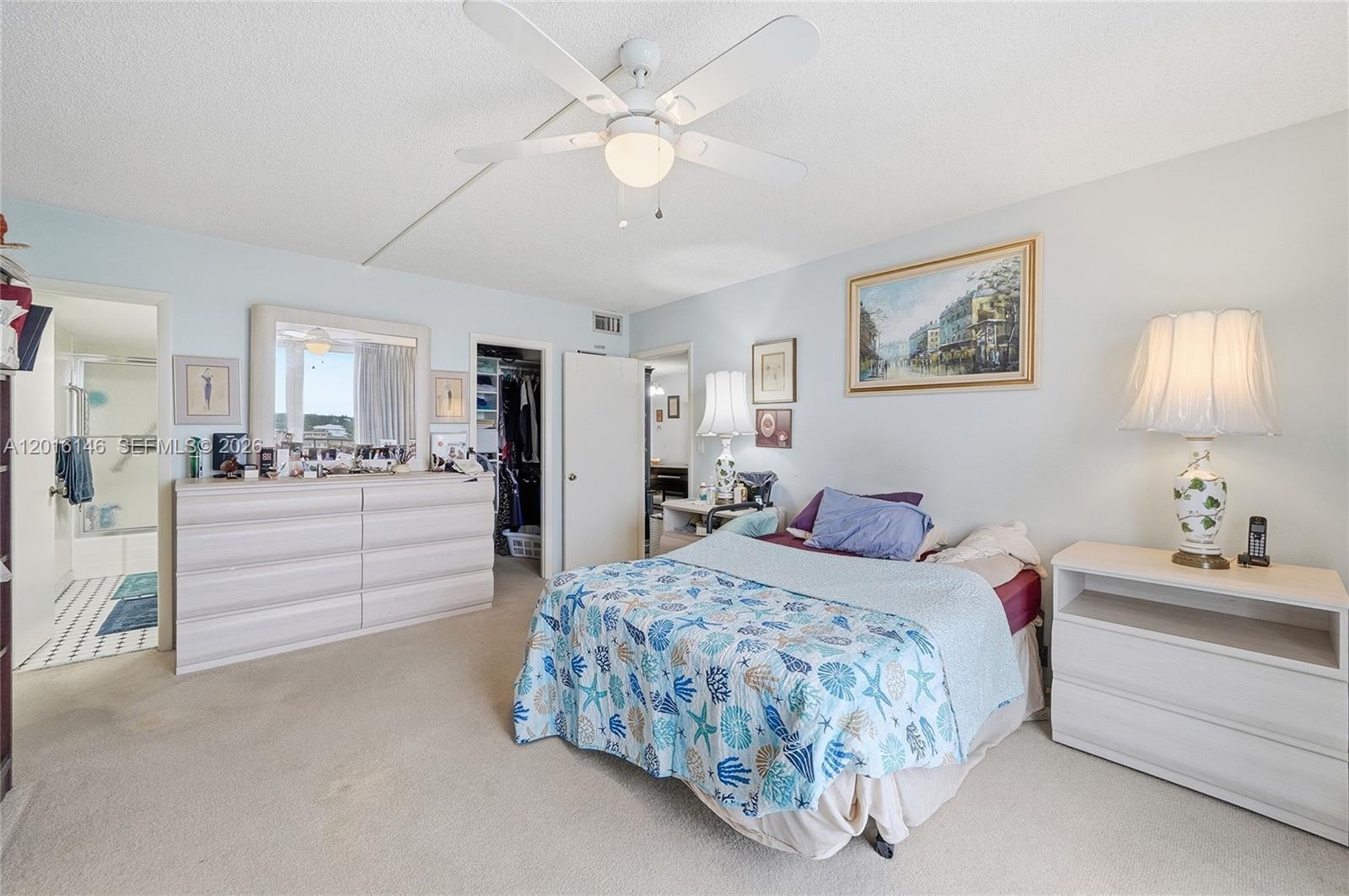 SILVER THATCH INTRACOASTA - Residential