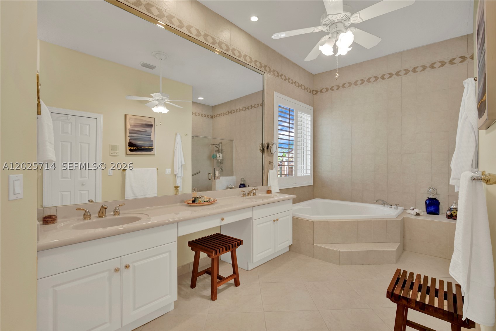 OAK RIDGE FALLS 1ST ADDN - Residential