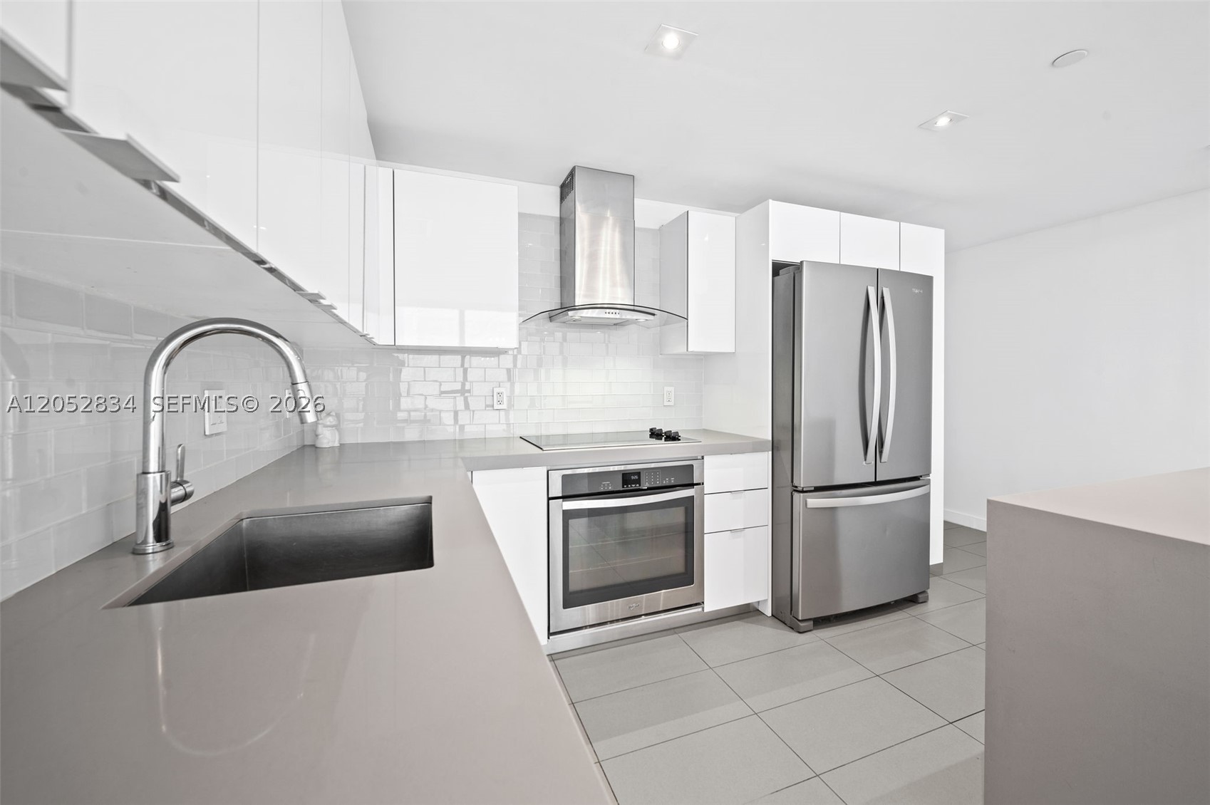 CANVAS CONDO - Residential Lease