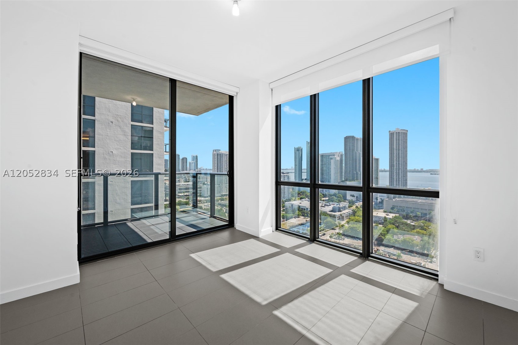 CANVAS CONDO - Residential Lease