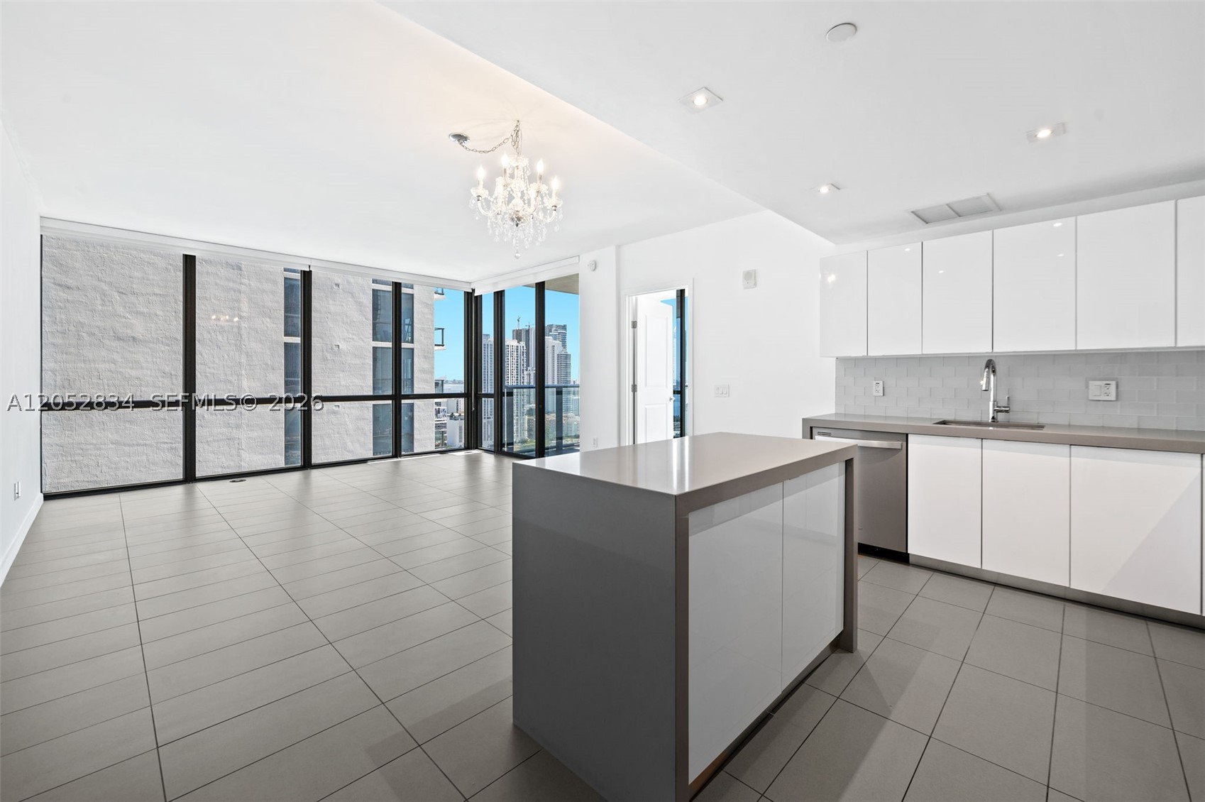 CANVAS CONDO - Residential Lease