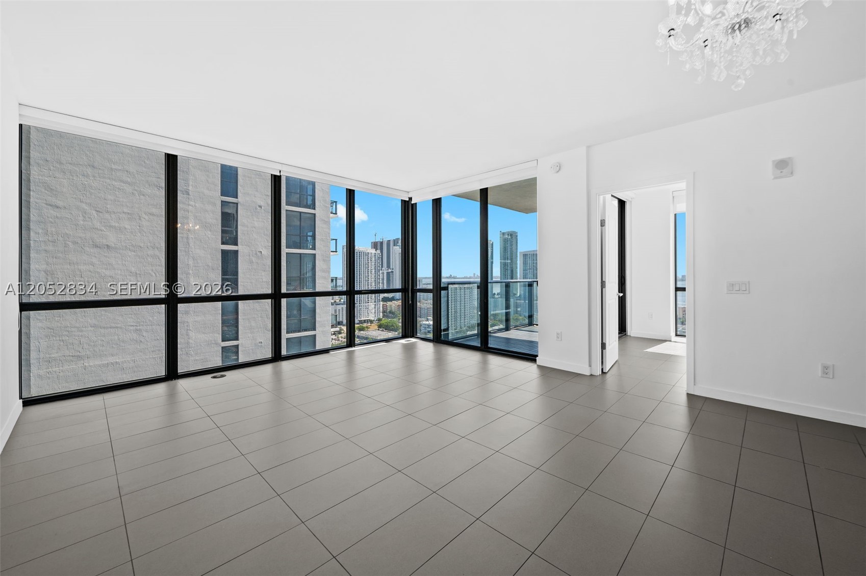 CANVAS CONDO - Residential Lease
