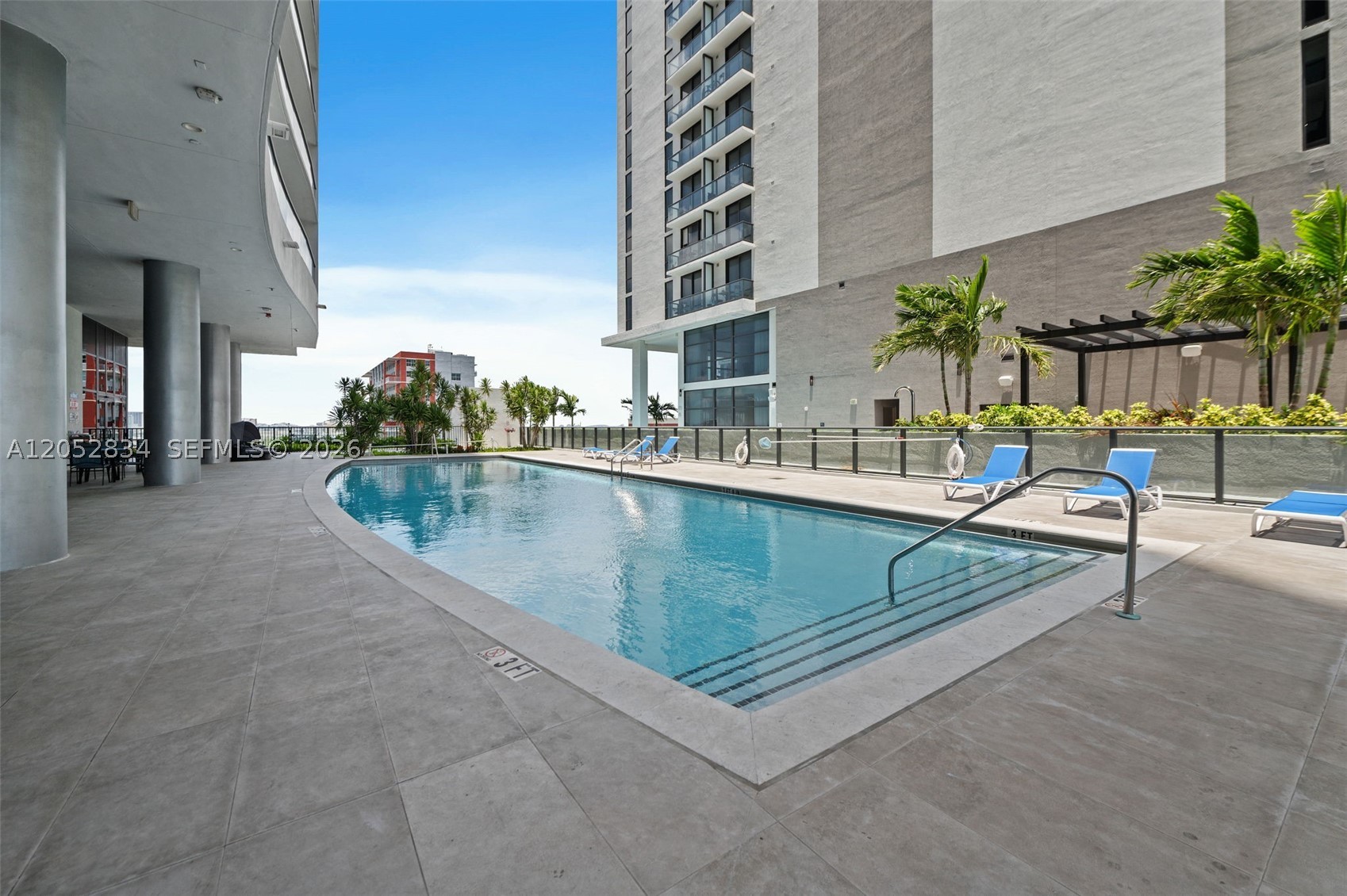 CANVAS CONDO - Residential Lease