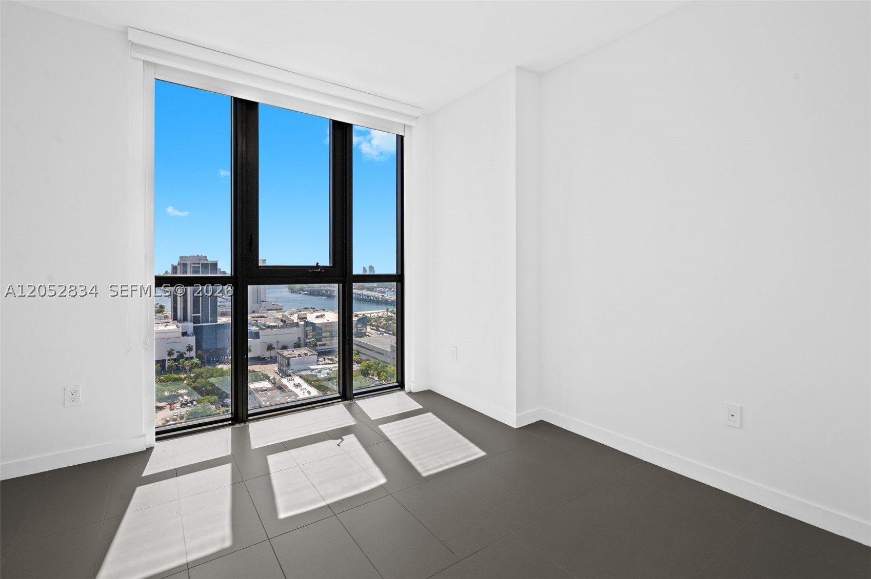 CANVAS CONDO - Residential Lease