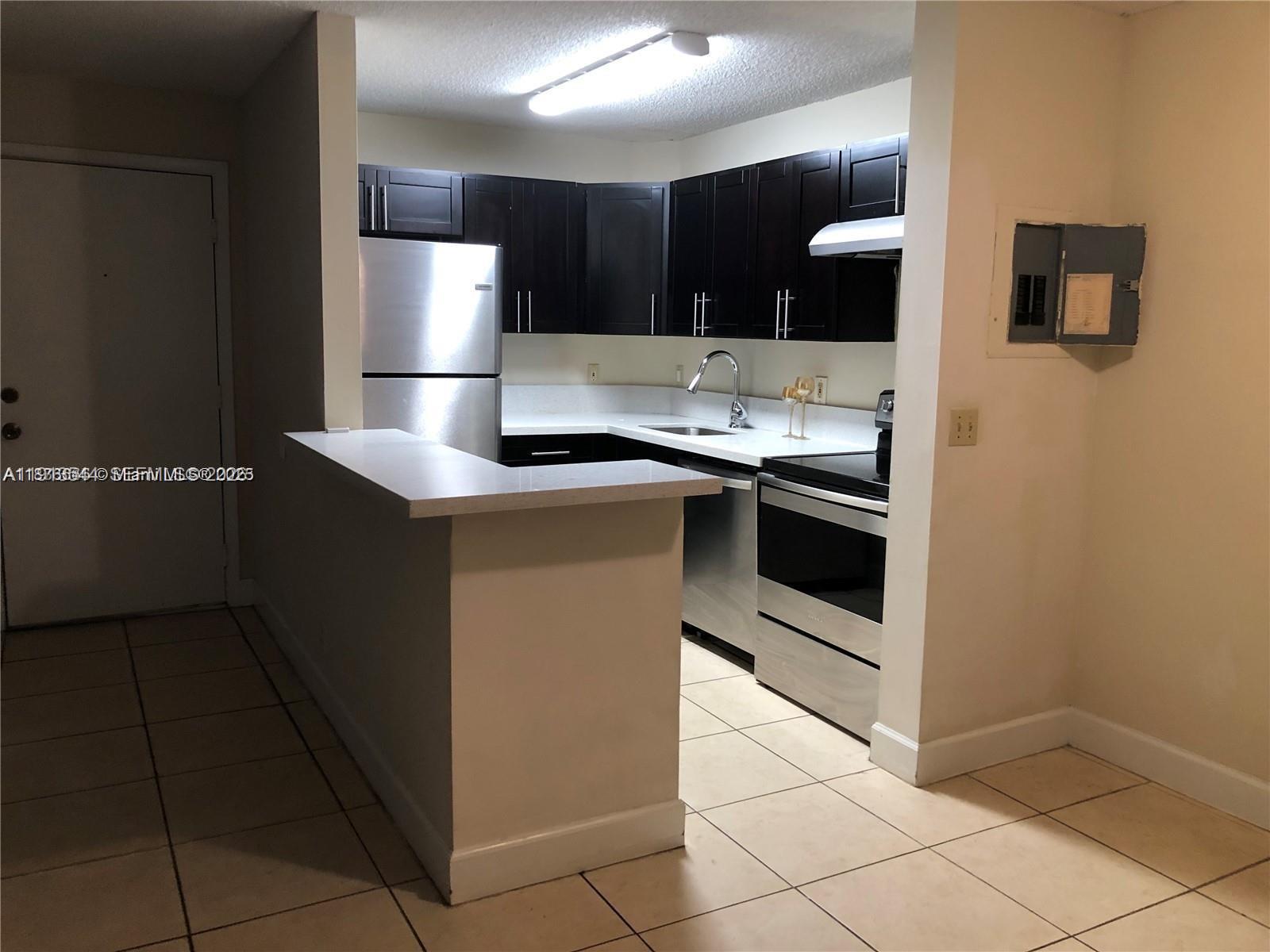 LAKES OF JACARANDA CONDO - Residential