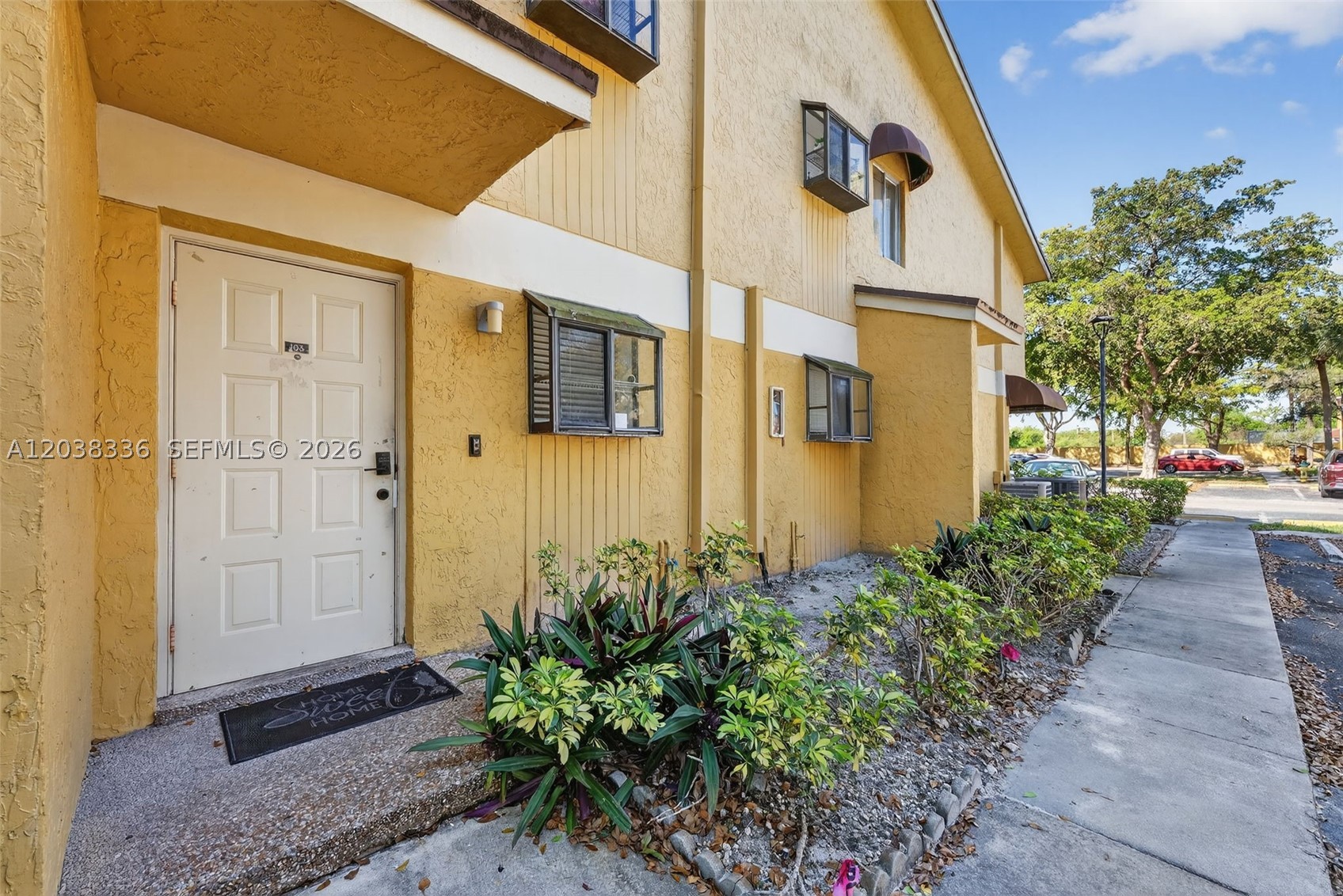 OAKLAND FOREST CLUB CONDO - Residential