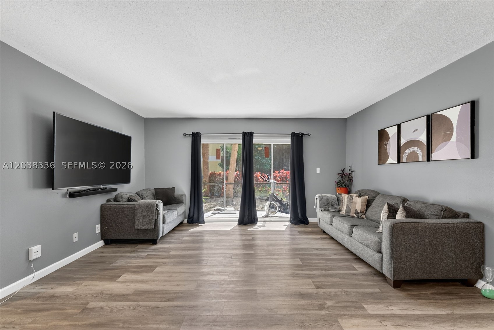 OAKLAND FOREST CLUB CONDO - Residential