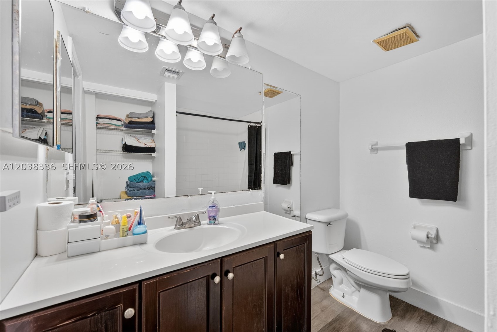 OAKLAND FOREST CLUB CONDO - Residential