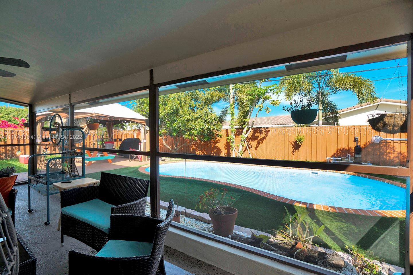 CORAL HIGHLANDS - Residential