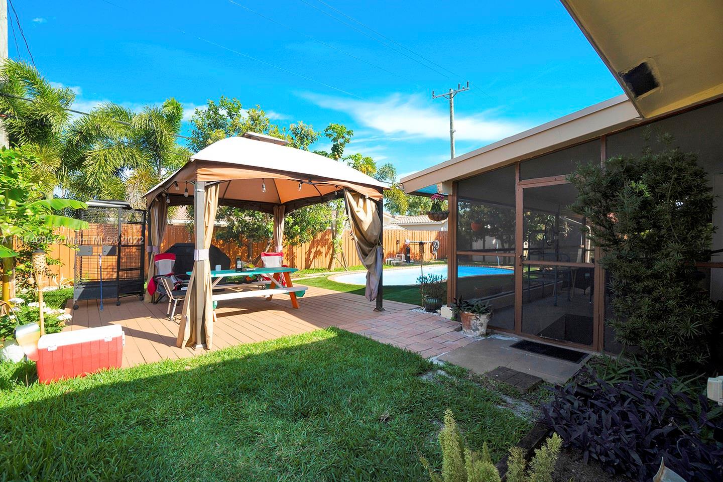 CORAL HIGHLANDS - Residential