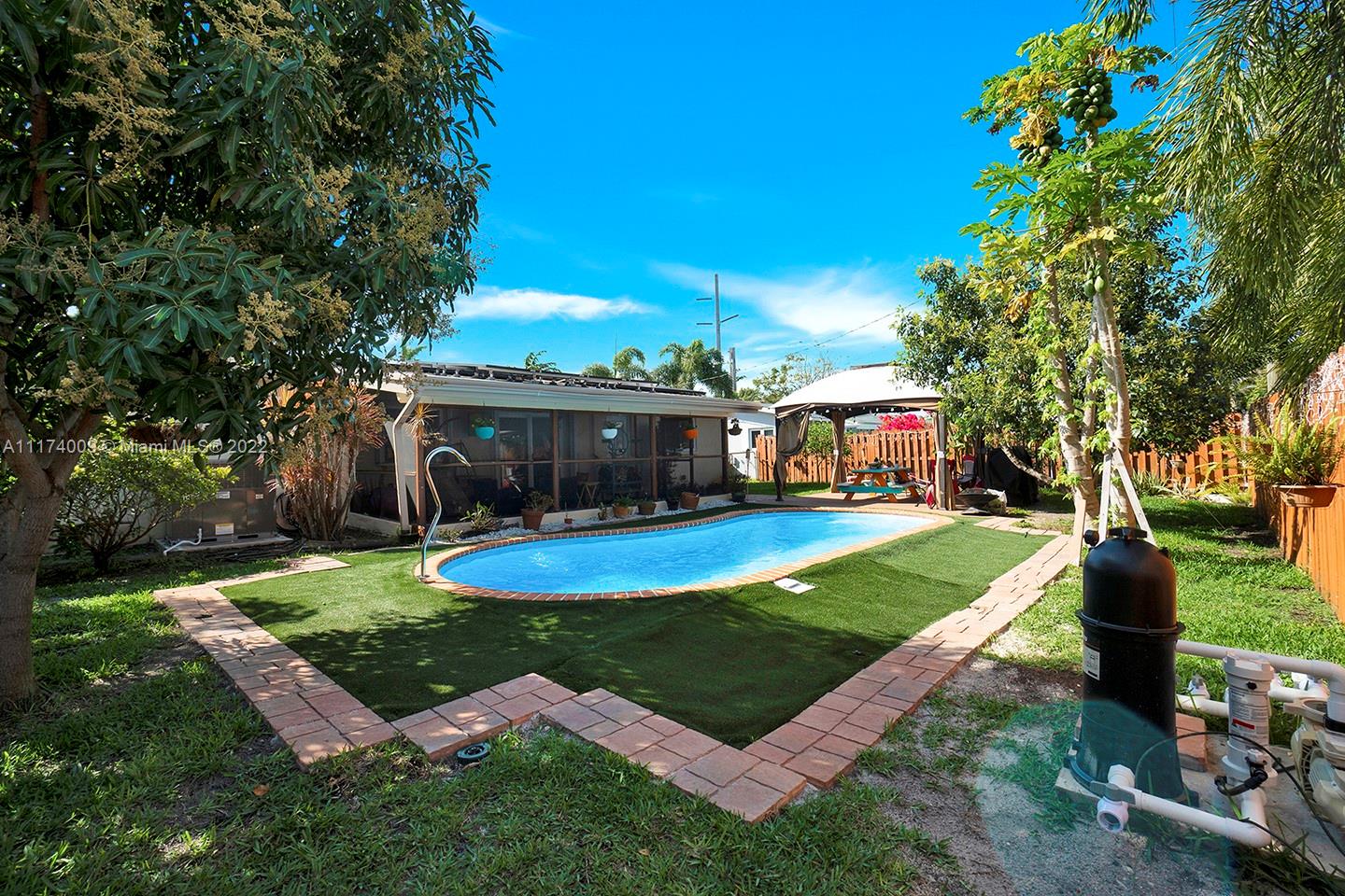 CORAL HIGHLANDS - Residential
