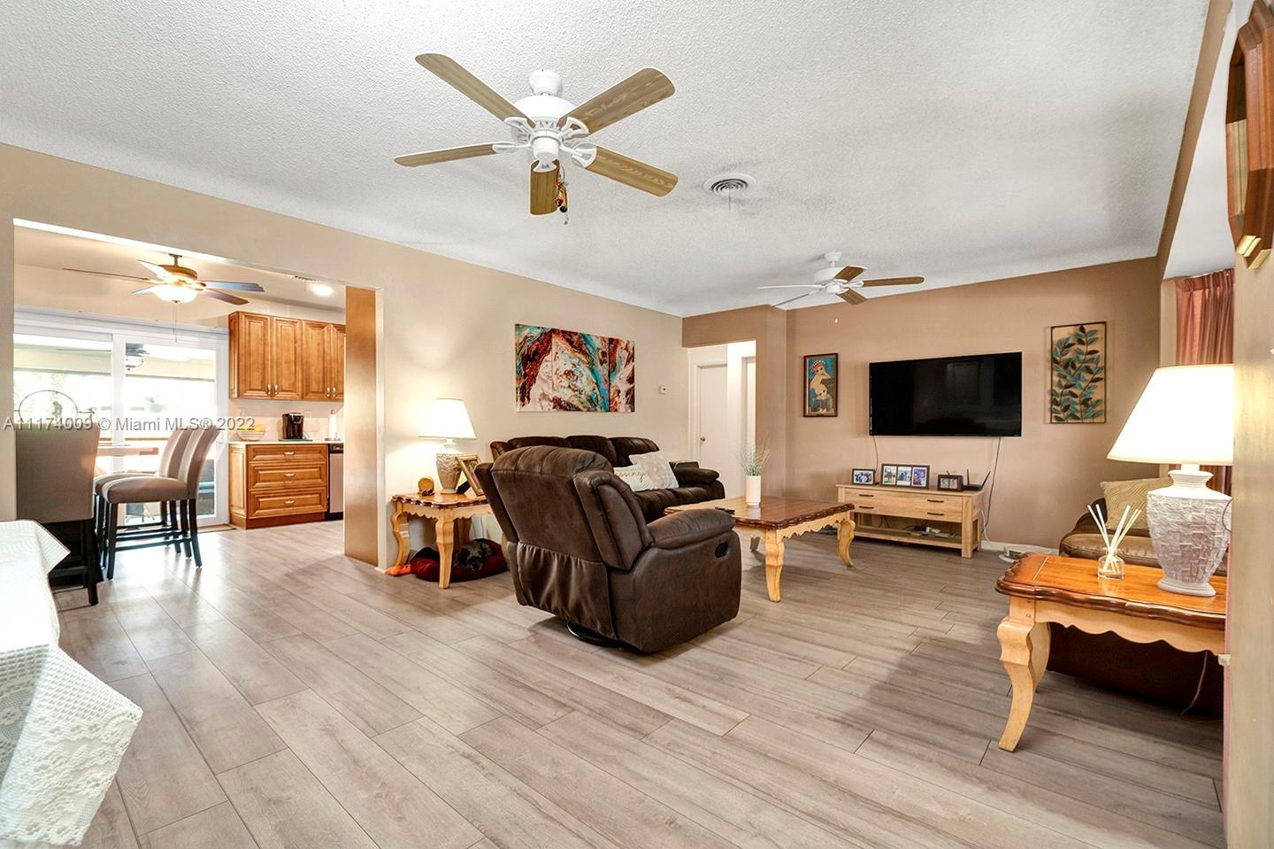 CORAL HIGHLANDS - Residential
