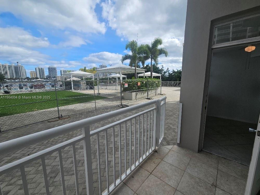 DEL PRADO MARINA - Residential