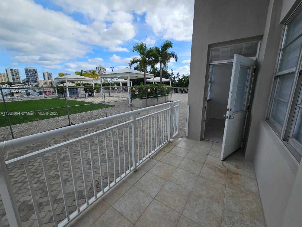 DEL PRADO MARINA - Residential