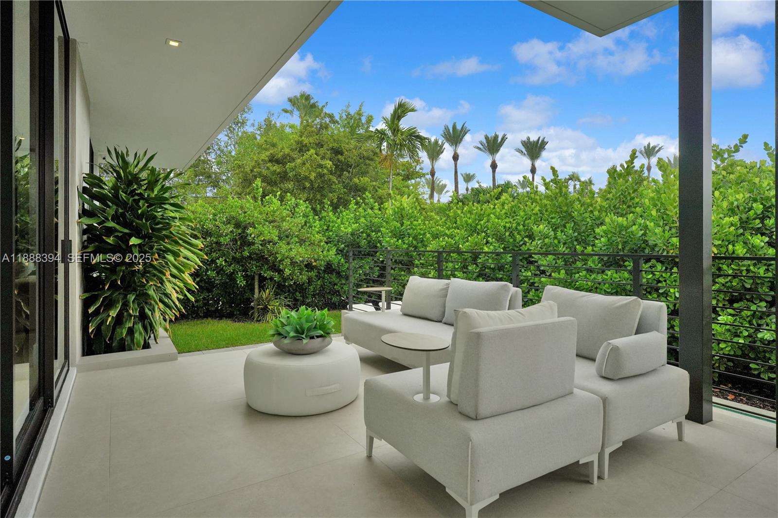 TROPICAL ISLE HOMES SUB 4 - Residential