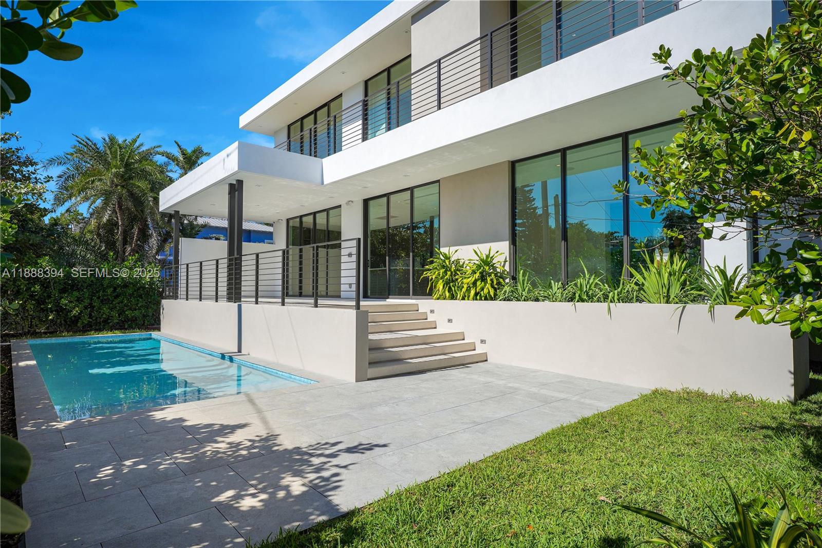 TROPICAL ISLE HOMES SUB 4 - Residential