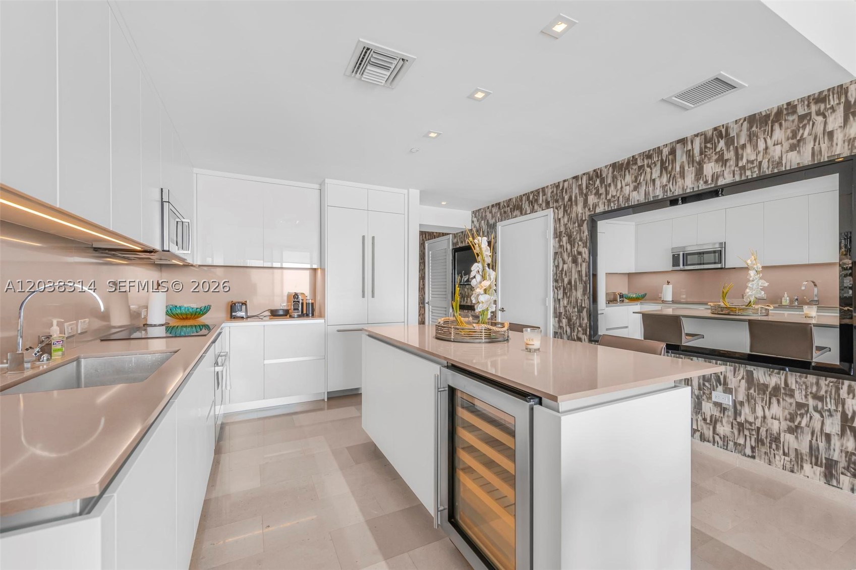 RISE CONDO - Residential Lease